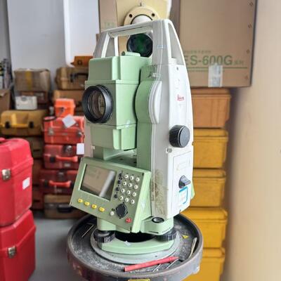 Leica TS09 Reflectorless Total Station with 1000m Non-Prism Distance 1G Mass Data Storage and Real-time Operating System