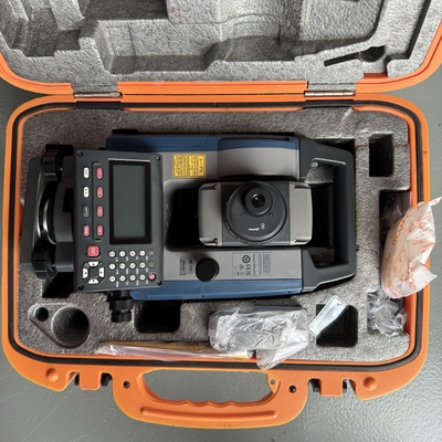 Gebruikte Sokkia IM101 total station Hoge Nauwkeurigheid Total Station 3kg 171mm Lengte 1mm Nauwkeurigheid voor Landmeten en Karteren