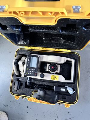 Zuid merk Electronic Digital Theodolite NT-023 Upgrade uw leveling spel met Zuid magnetisch gedempte compensator en LCD display