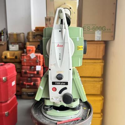 Leica TS09 Total Station met 1000 m geen prisma-afstand 1G massagegevensopslag en diametrische methode voor landmeetkunde